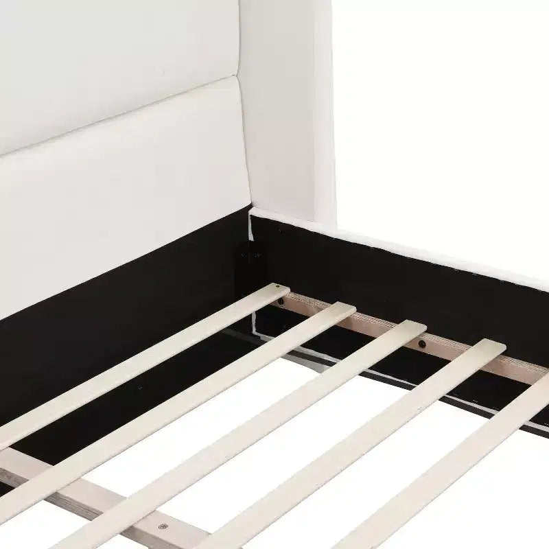 Lit capitonné moderne avec tête de lit haute, blanc