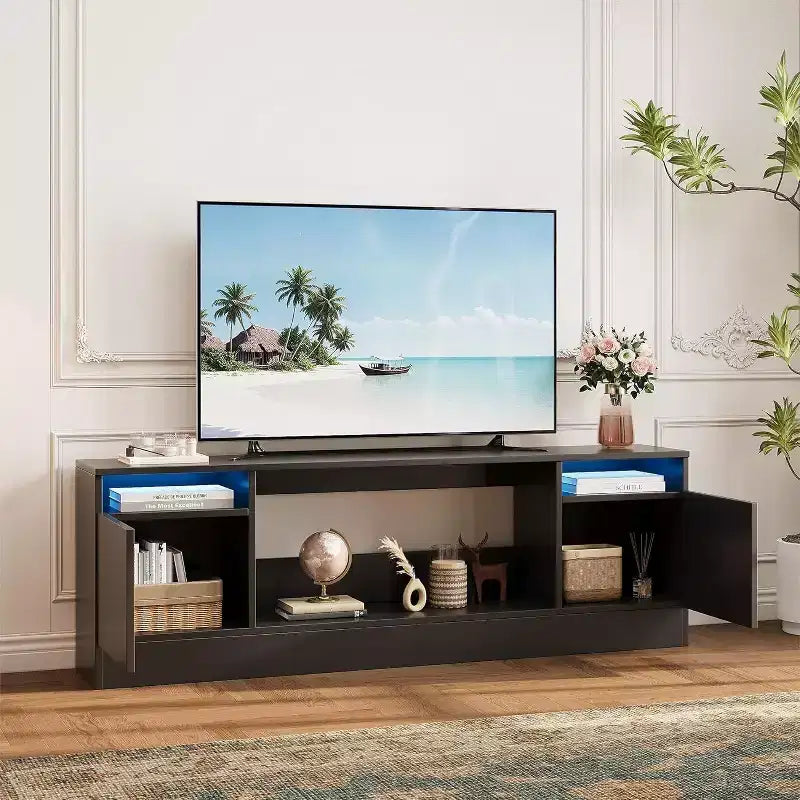 Meuble TV blanc moderne pour salon — Meuble TV jusqu'à 75", rangements avec espace insert cheminée, console de 70 pouces