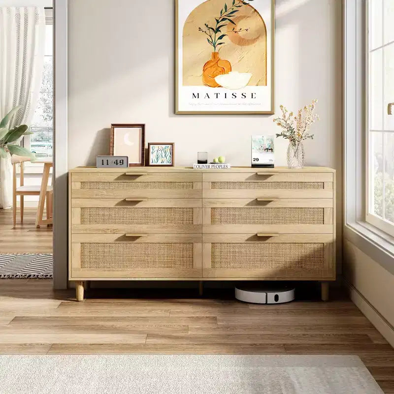 Commode 6 tiroirs en rotin de 150 cm avec poignées en métal et pieds en bois, naturel