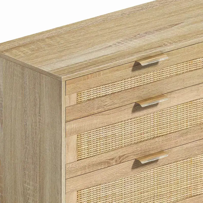 Commode 6 tiroirs en rotin de 150 cm avec poignées en métal et pieds en bois, naturel
