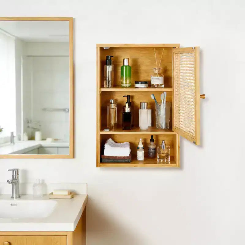 Meuble de salle de bain mural en bambou avec portes en rotin