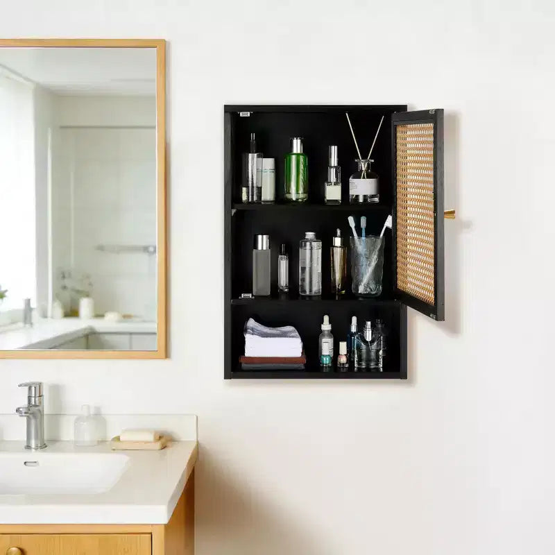 Meuble de salle de bain mural en bambou avec portes en rotin